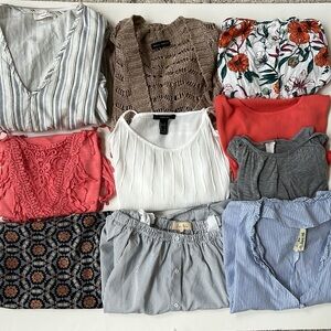 LOT OF 10 SPRING, SUMMER AND FALL WOMEN'S TOPS!!